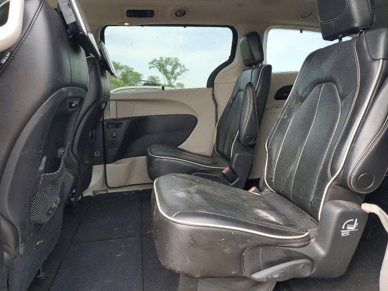 2022 CHRYSLER PACIFICA LIMITED 11