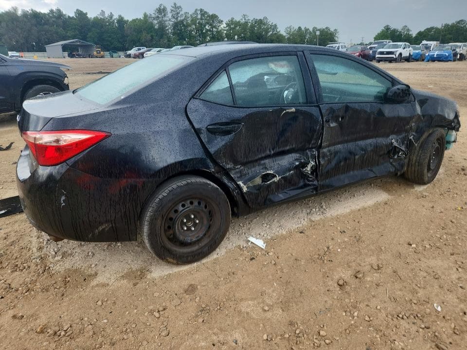 2019 TOYOTA COROLLA LE 3