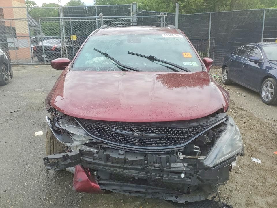 2019 CHRYSLER PACIFICA TOURING L 5