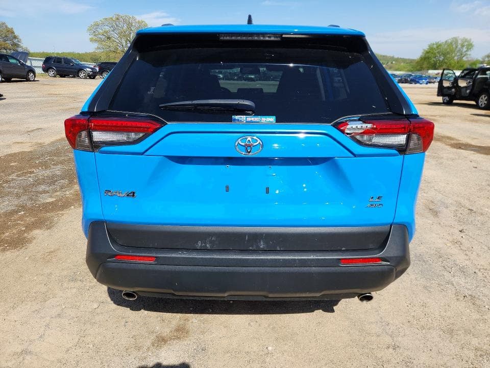 2020 TOYOTA RAV4 LE 6