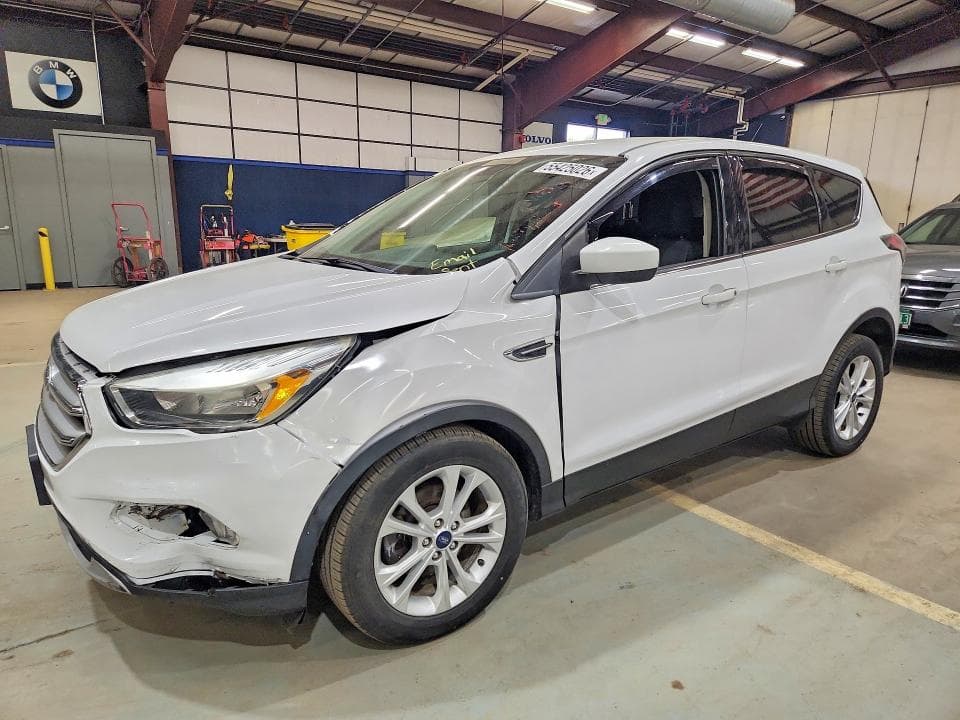 2017 FORD ESCAPE SE - 1
