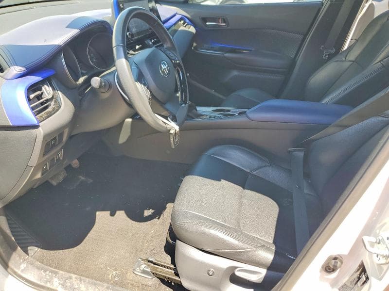 2020 TOYOTA C-HR XLE 7