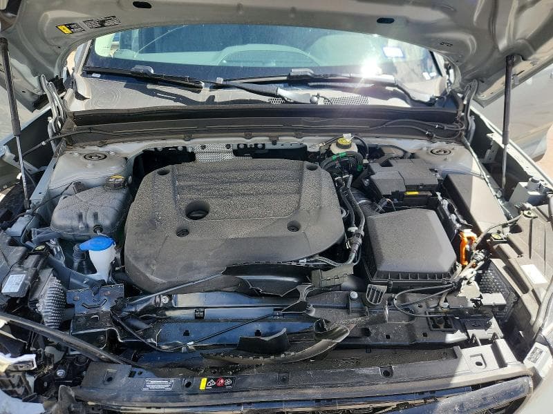 2026 VOLVO XC40 PLUS 11