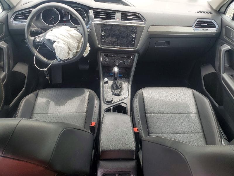 2021 VOLKSWAGEN TIGUAN SE 8