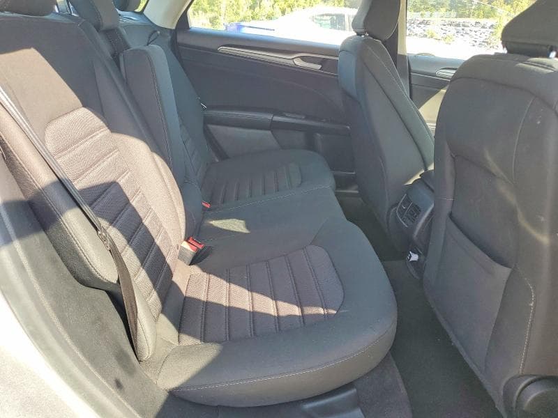 2020 FORD FUSION SE 10