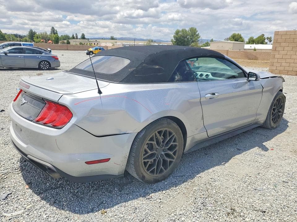2020 FORD MUSTANG 3
