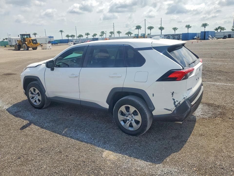 2023 TOYOTA RAV4 LE 2