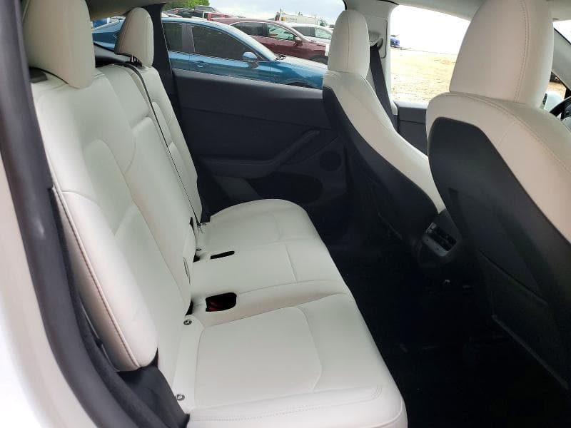 2023 TESLA MODEL Y 10