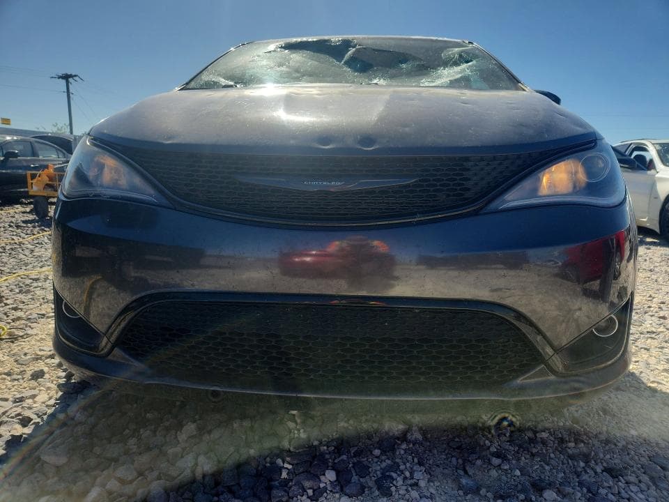 2019 CHRYSLER PACIFICA T 5