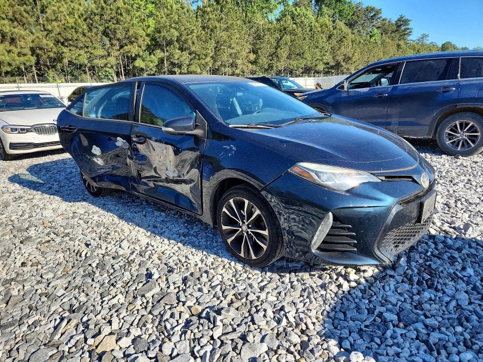 2018 TOYOTA COROLLA SE 4