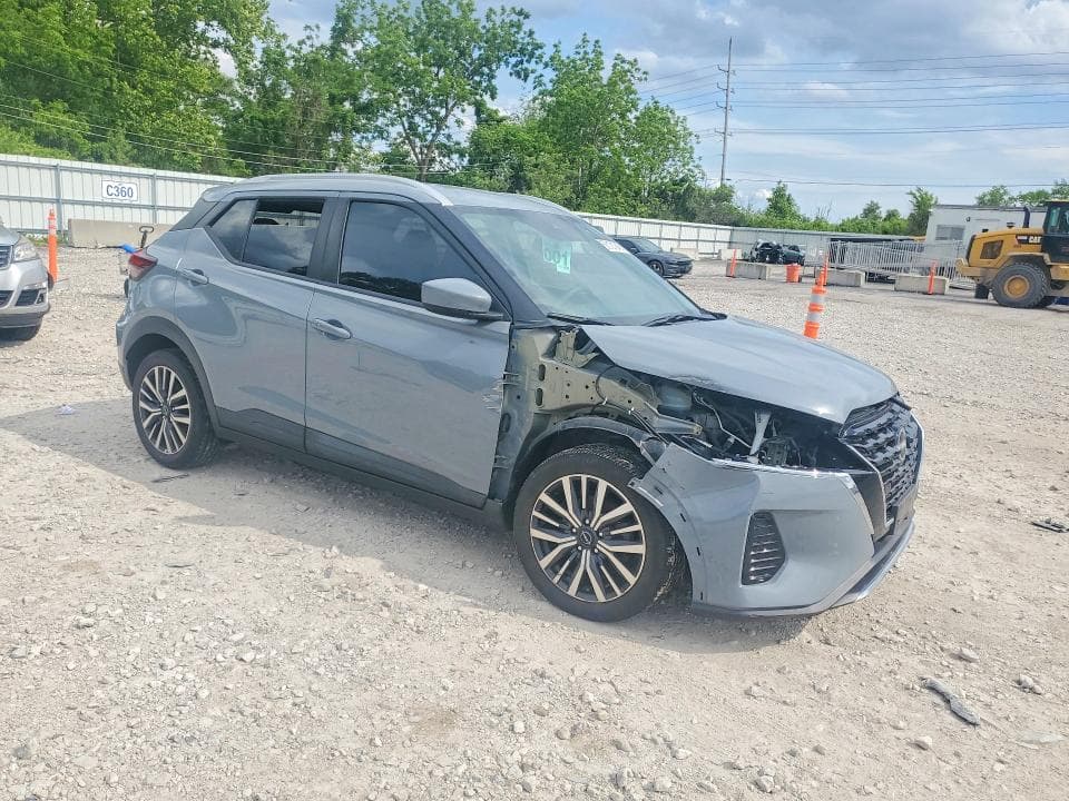 2022 NISSAN KICKS SV 4