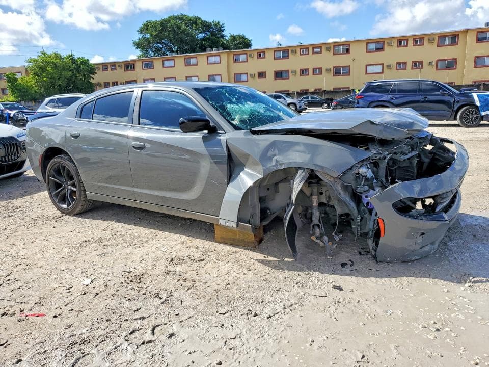 2018 DODGE CHARGER SXT 4