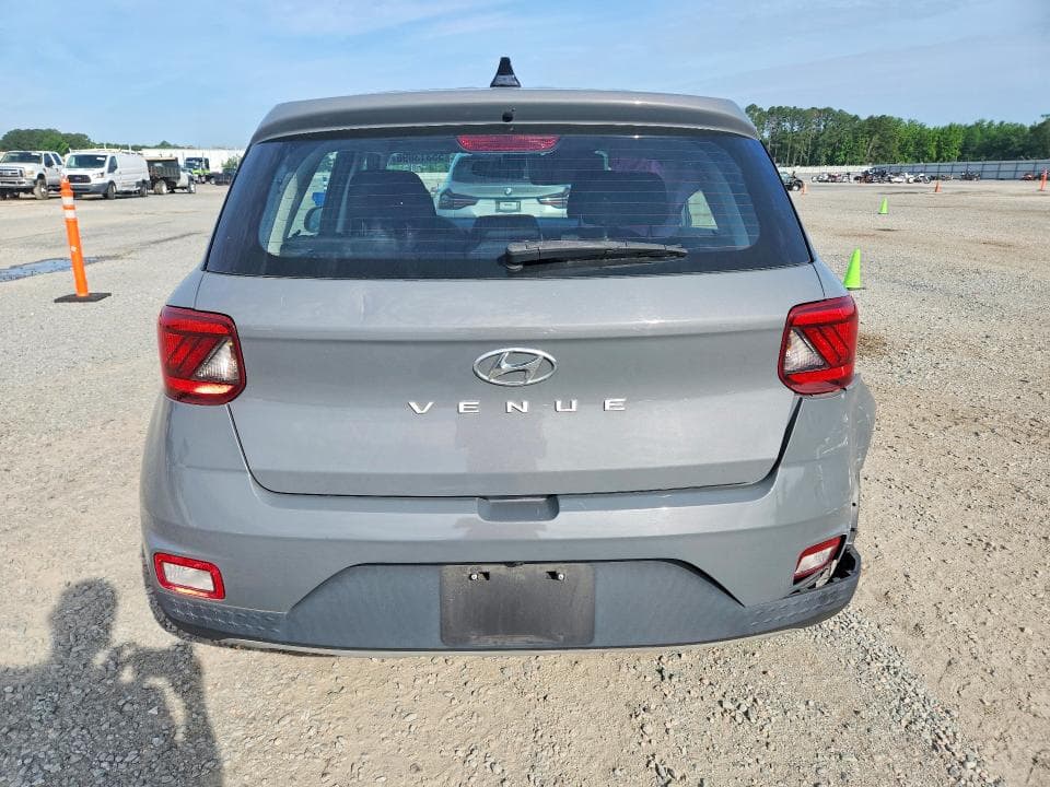 2021 HYUNDAI VENUE SE 6