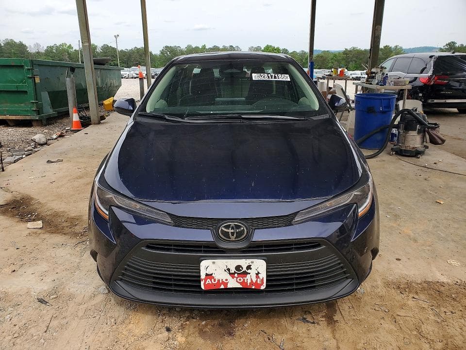2026 TOYOTA COROLLA LE 5