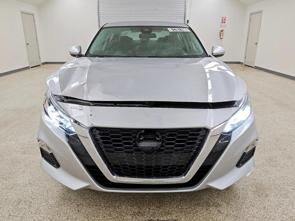 2022 NISSAN ALTIMA SV 5