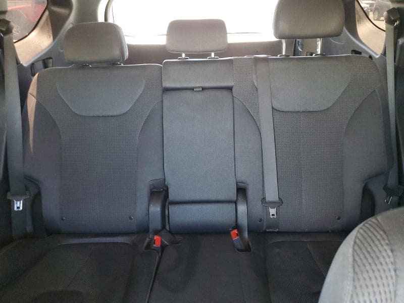 2019 HYUNDAI SANTA FE SE 10