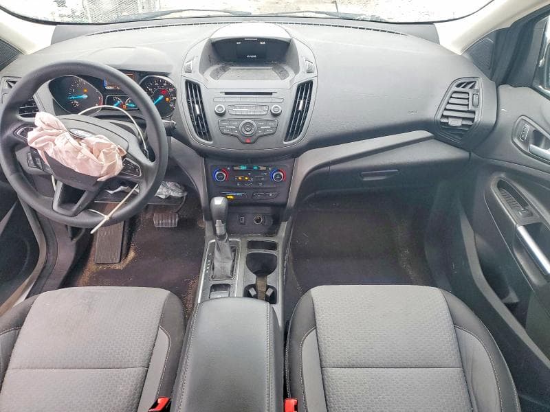 2017 FORD ESCAPE SE 8