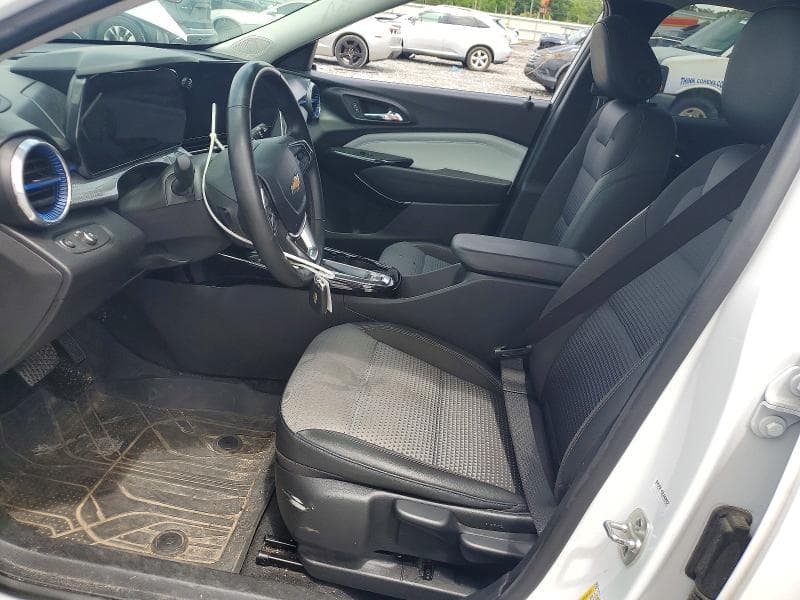 2025 CHEVROLET TRAX 1LT 7