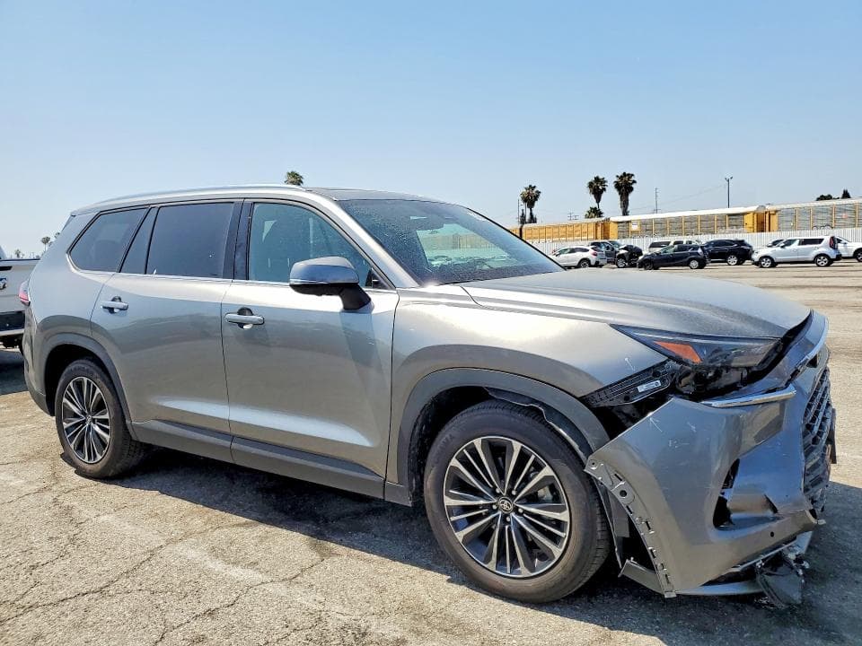 2025 TOYOTA GRAND HIGHLANDER HYBRID MAX PLATINUM 4