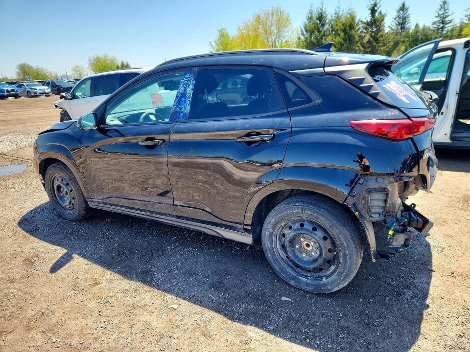 2023 HYUNDAI KONA SE 2