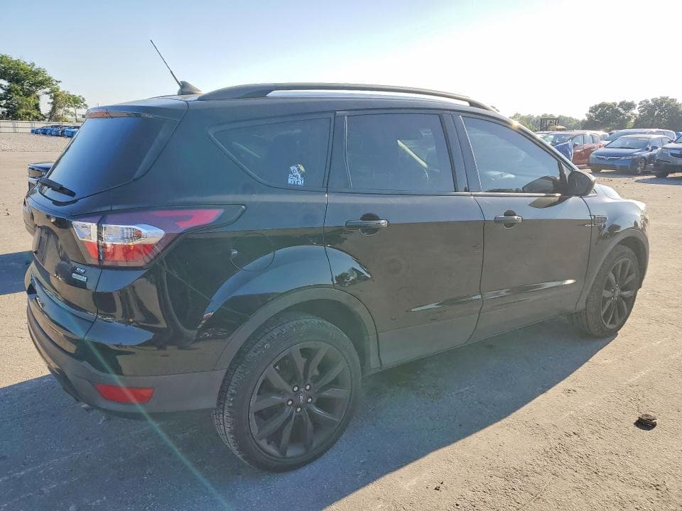 2018 FORD ESCAPE SE 3