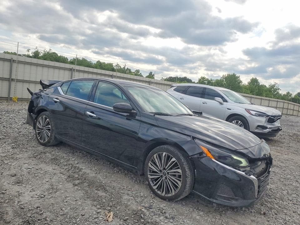 2024 NISSAN ALTIMA SL 4