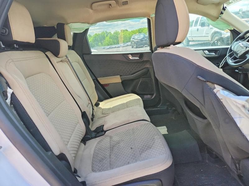 2020 FORD ESCAPE SE 10