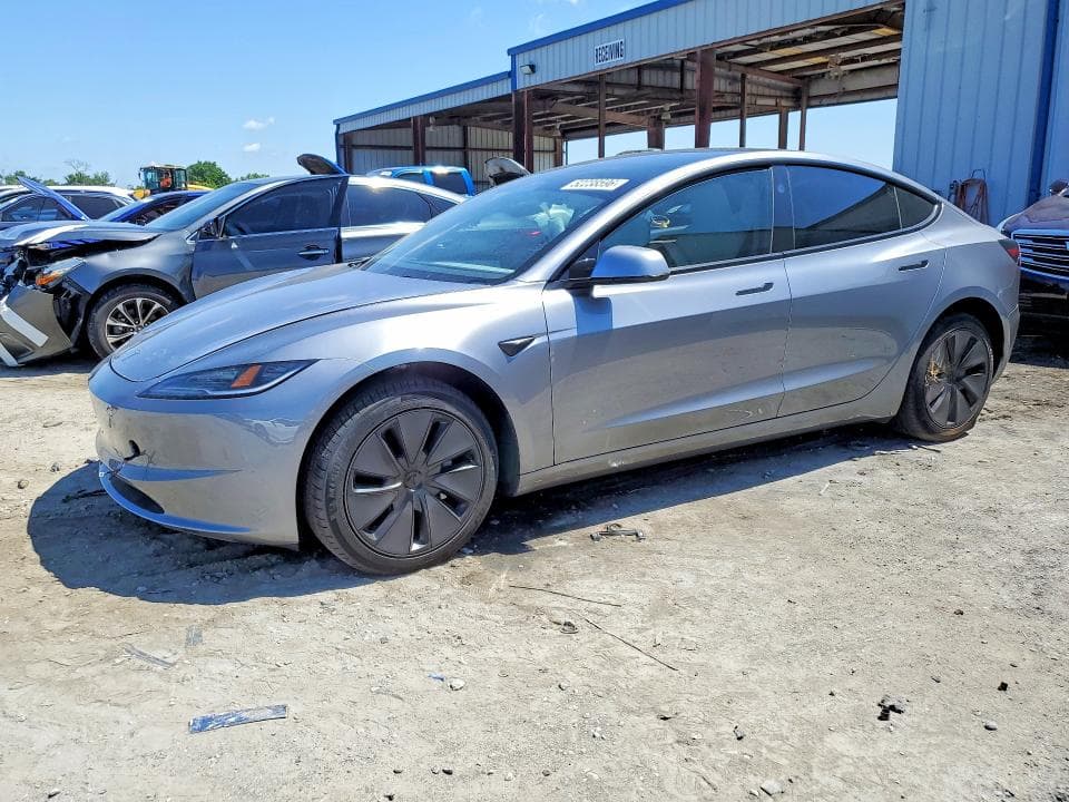 2025 TESLA MODEL 3 - 1