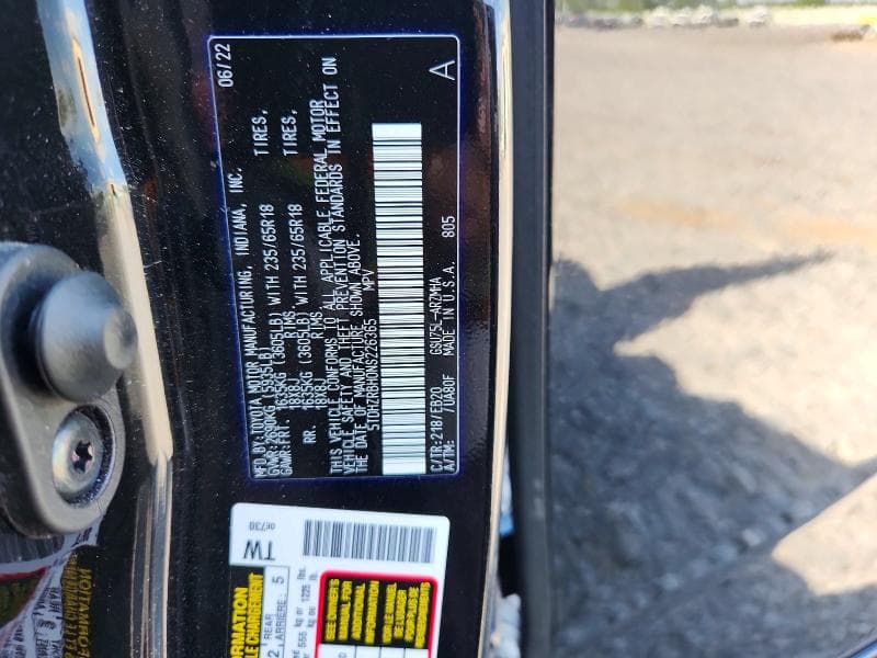 2022 TOYOTA HIGHLANDER XLE 12