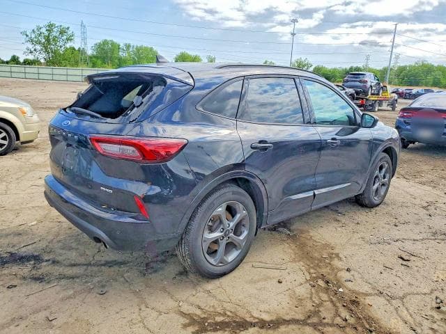 2024 FORD ESCAPE ST LINE 3