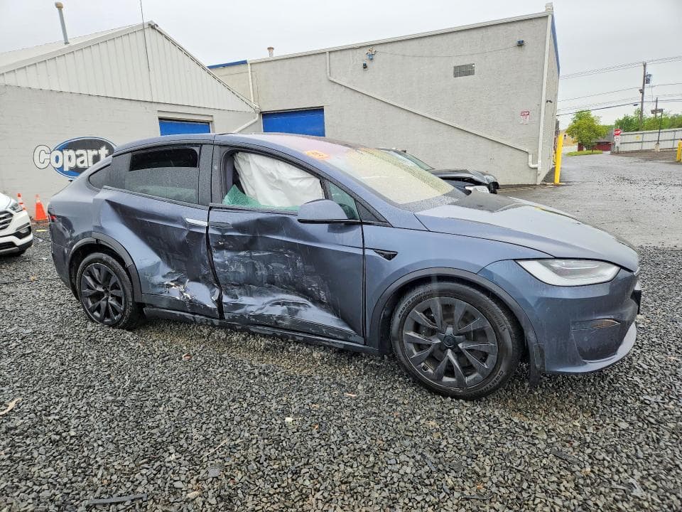 2023 TESLA MODEL X 4