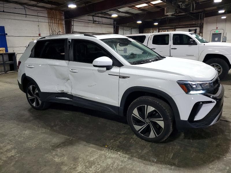 2023 VOLKSWAGEN TAOS SE SE 4