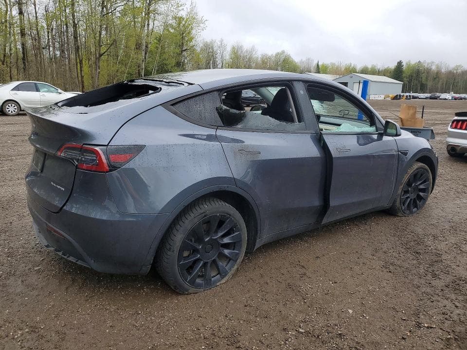 2023 TESLA MODEL Y 3