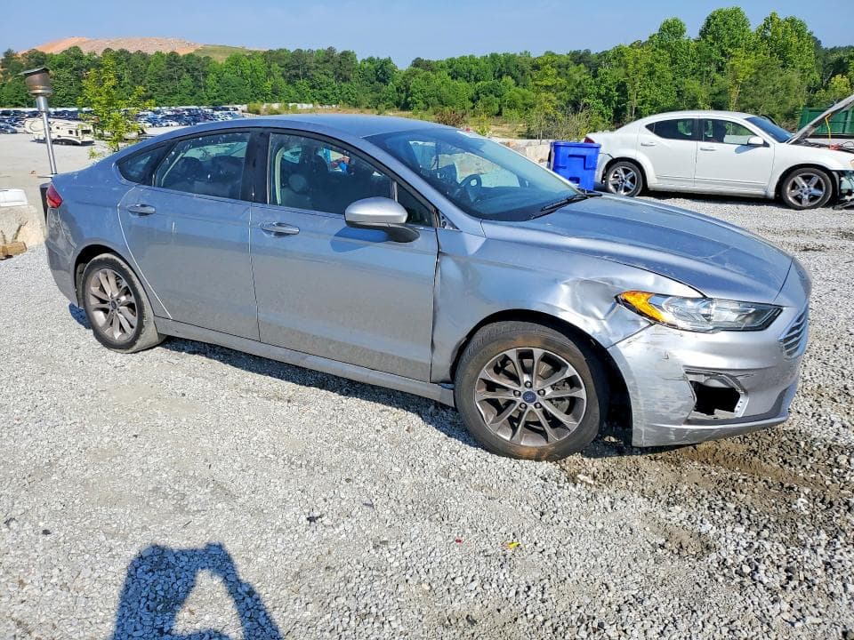 2020 FORD FUSION SE 4