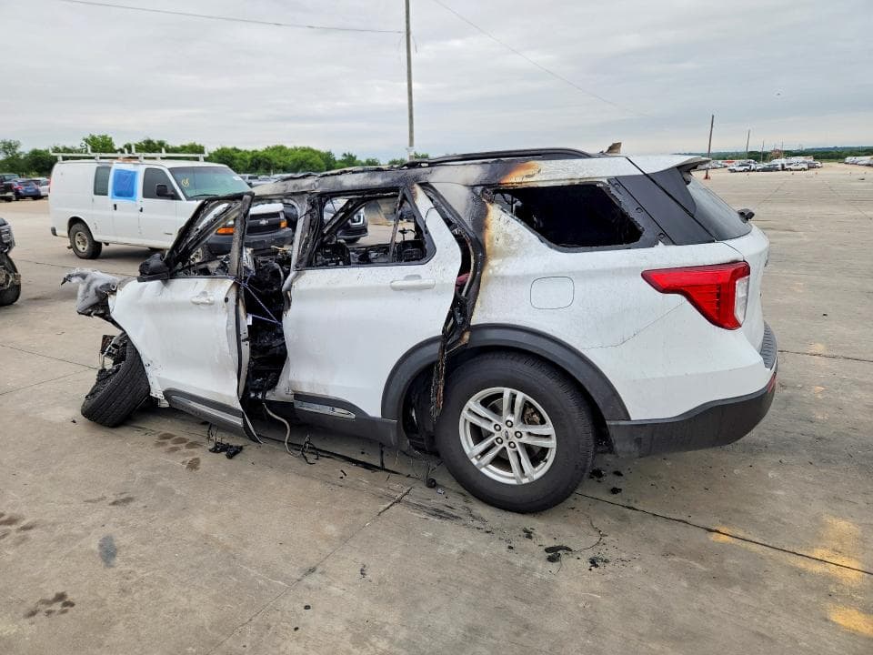 2020 FORD EXPLORER XLT 2