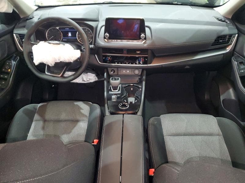 2026 NISSAN ROGUE SV 8