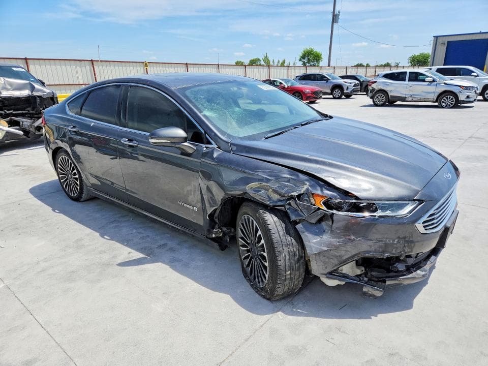 2017 FORD FUSION TITANIUM HEV 4