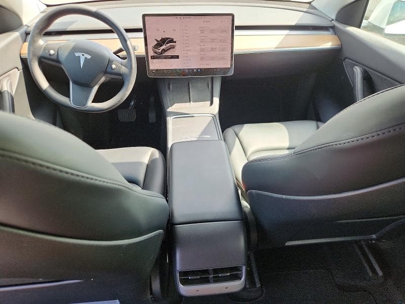 2022 TESLA MODEL Y 8