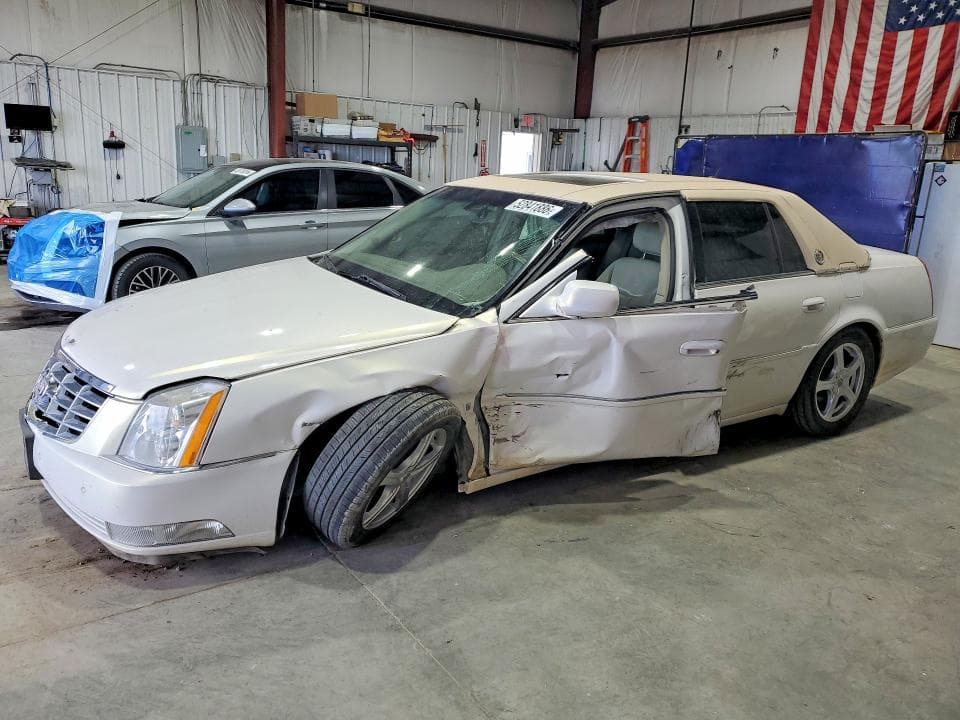 2006 CADILLAC DTS - 1