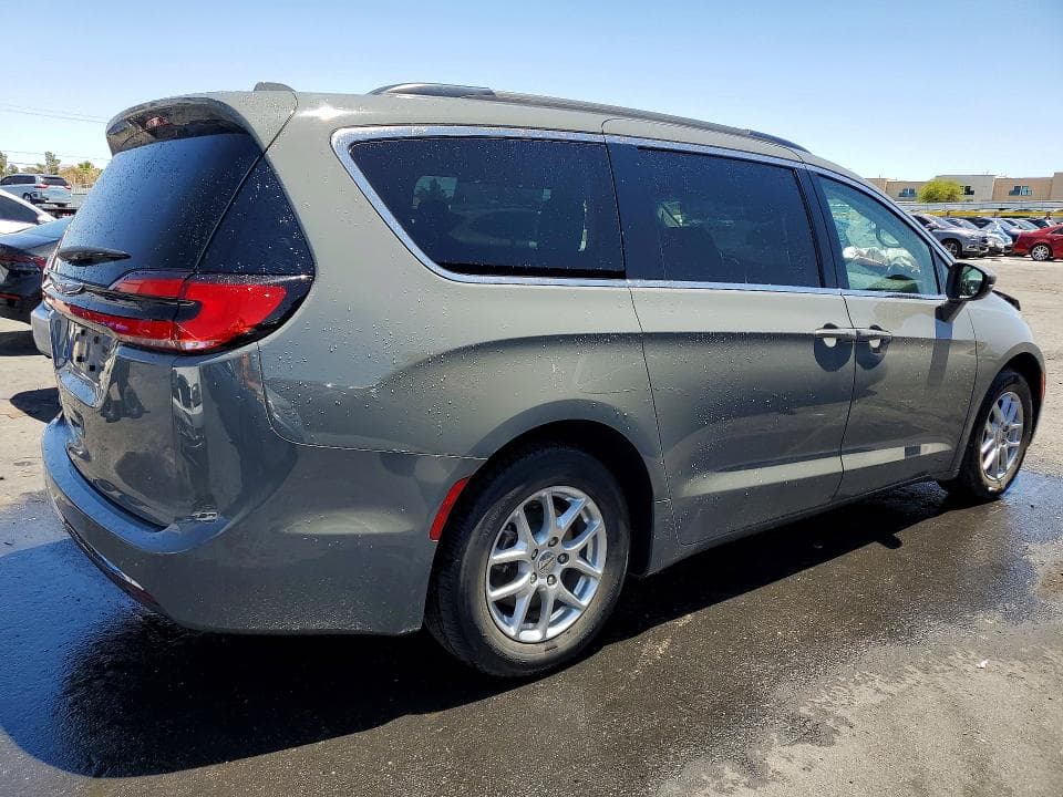 2022 CHRYSLER PACIFICA TOURING L 3
