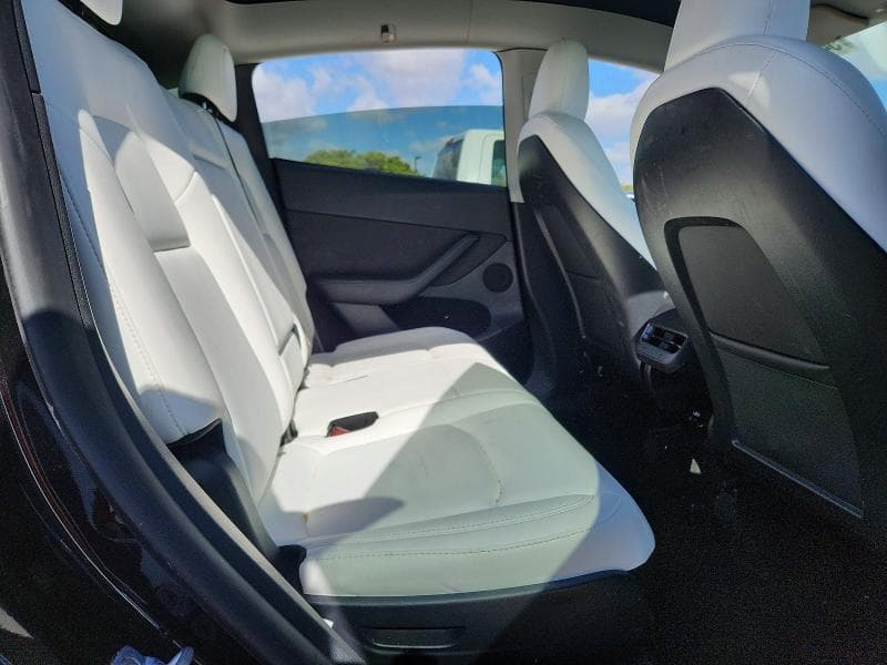 2023 TESLA MODEL Y 10