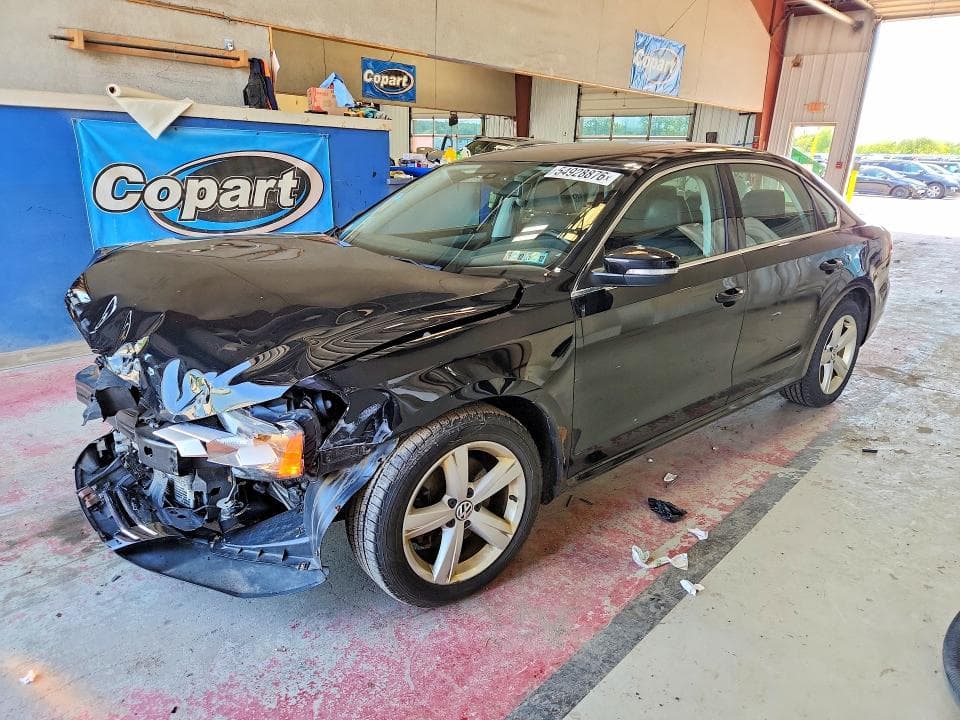 2013 VOLKSWAGEN PASSAT SE - 1