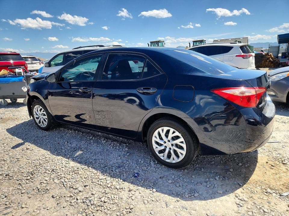 2017 TOYOTA COROLLA LE 2