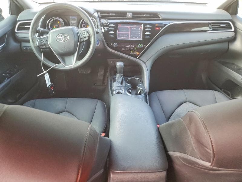 2018 TOYOTA CAMRY LE 8
