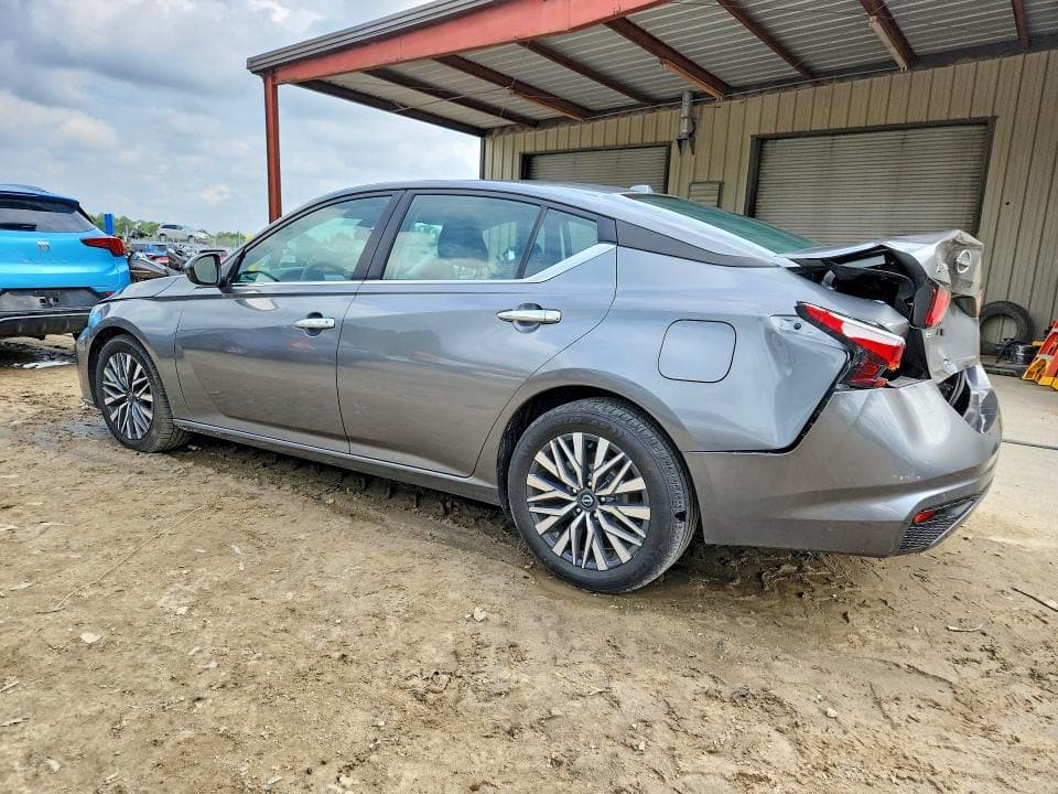 2023 NISSAN ALTIMA SV 2