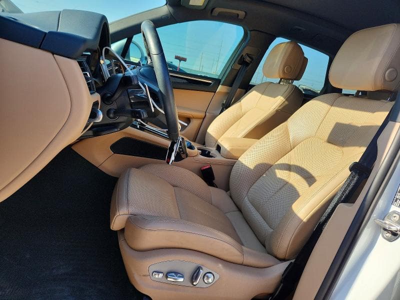 2025 PORSCHE MACAN BASE 7