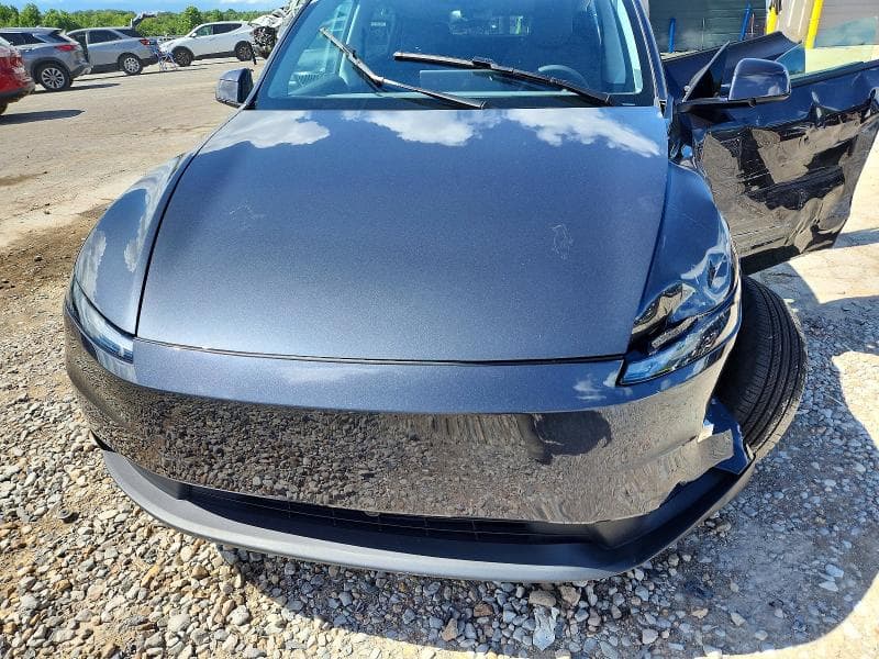 2026 TESLA MODEL Y 12