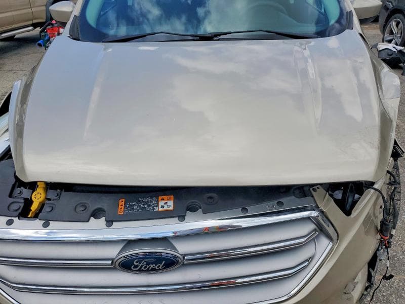 2017 FORD ESCAPE SE 12