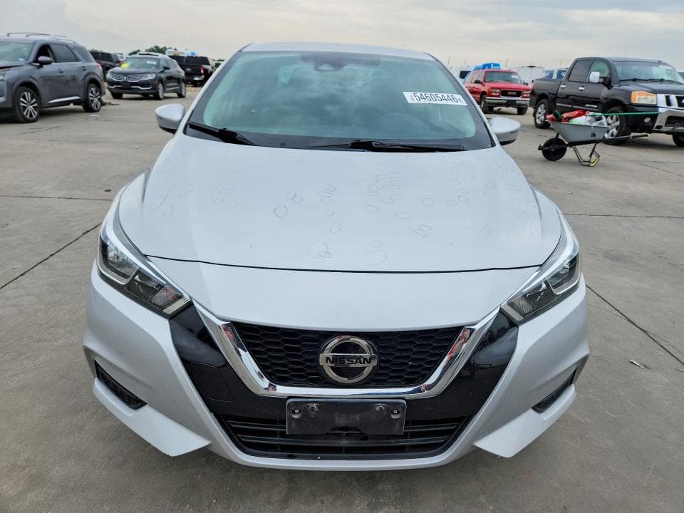 2020 NISSAN VERSA SV 5