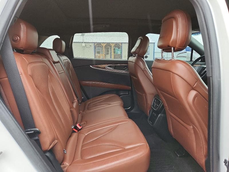 2020 LINCOLN NAUTILUS RESERVE 11